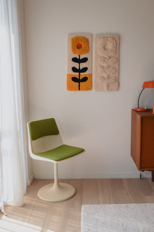 La grande fleur discrète - Tapis mural